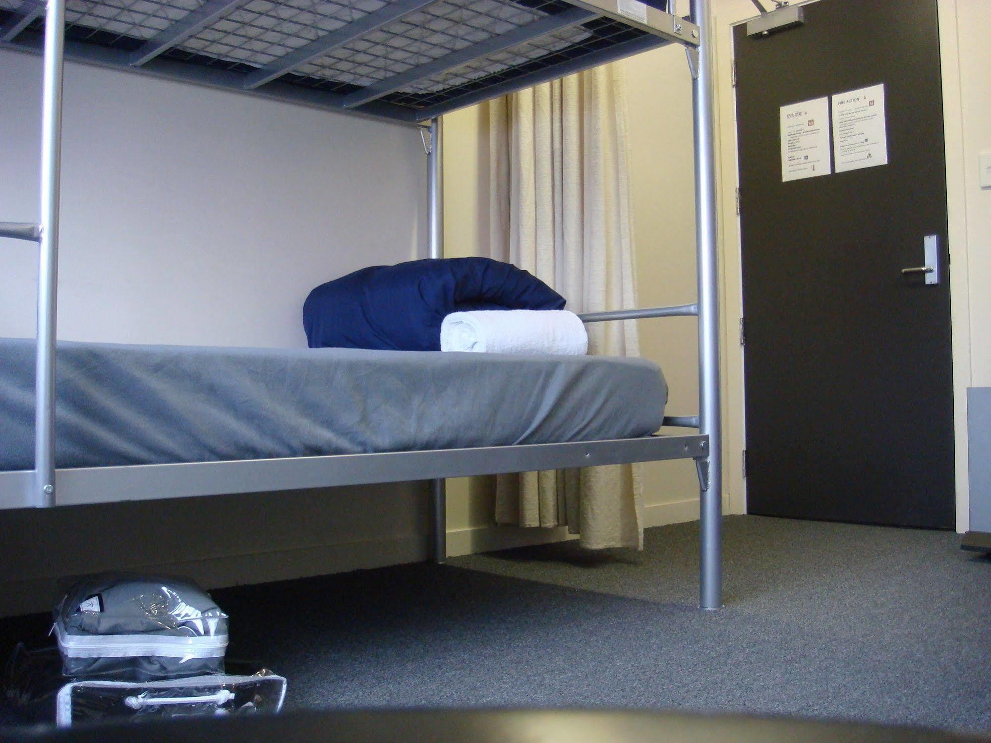 Cromwell Backpackers Vandrarhem Exteriör bild